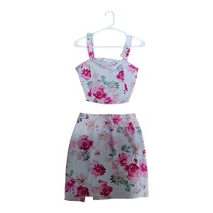 Women's Full Circle Trends Outfit